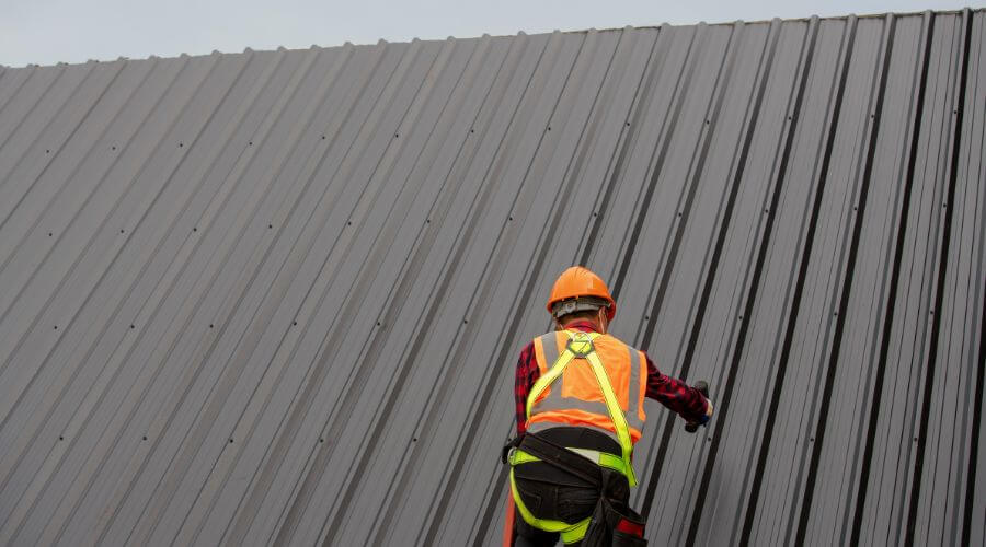 Professional gutter cleaning in Prospect, OR